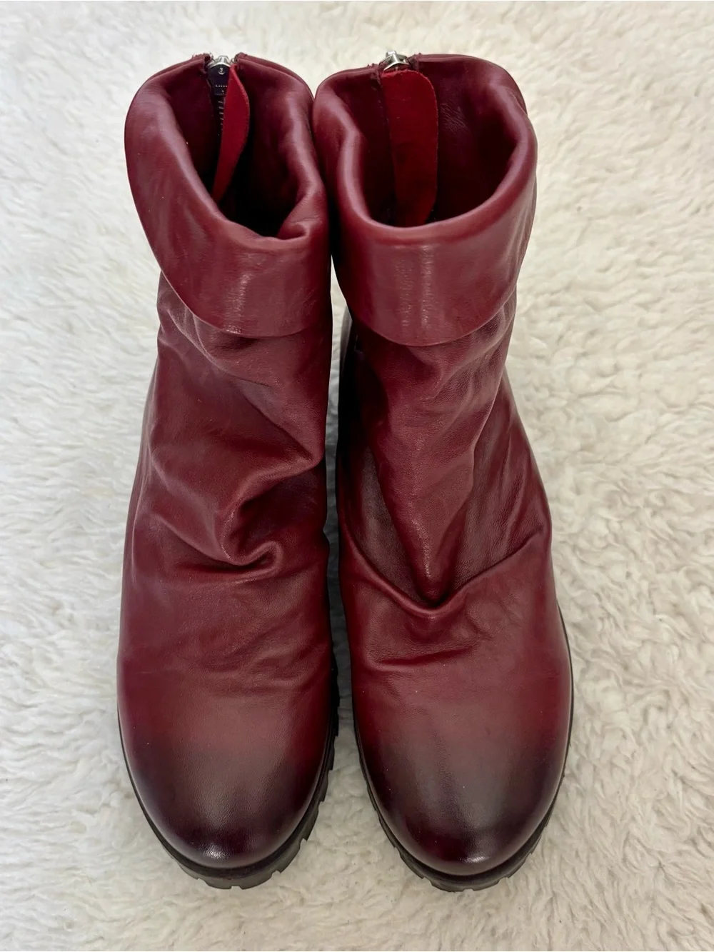 Sketchers Women's Burgundy Leather Boots size US 9.5